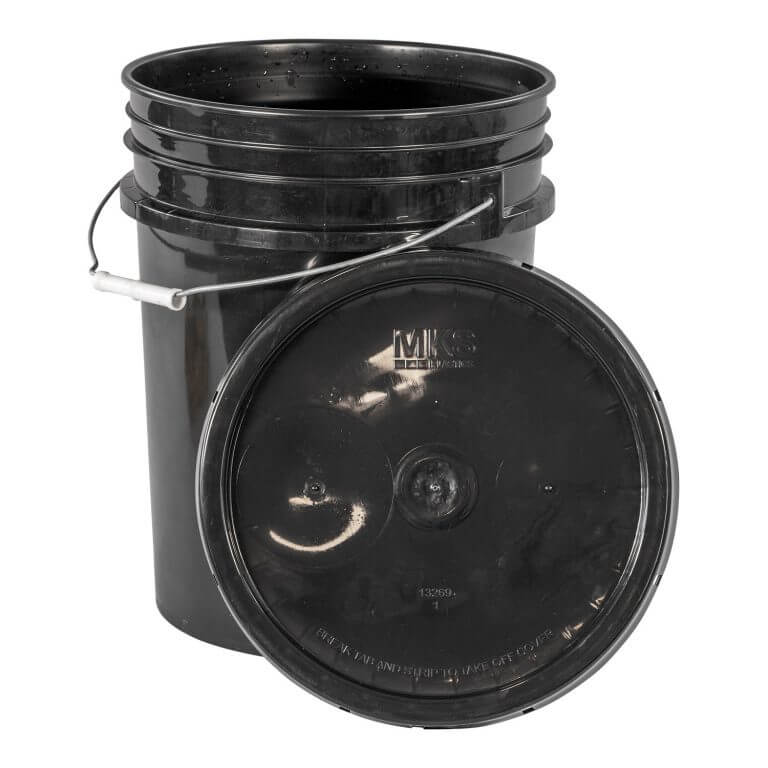 Plastic Buckets and Lids 3 Plastic Buckets and Lids - Image 3