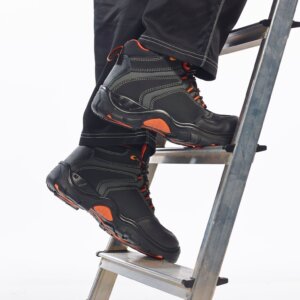 Safety Boots/Shoes